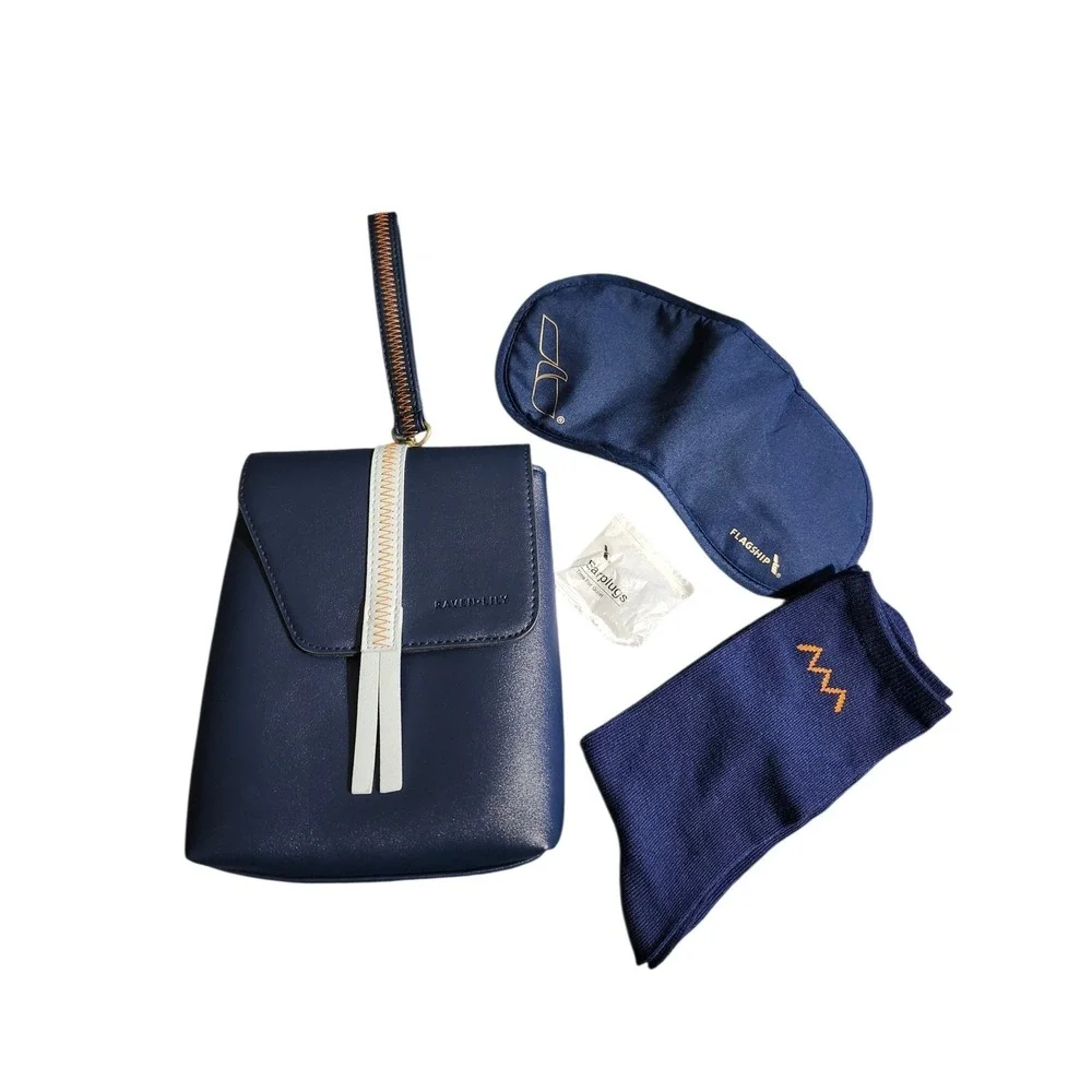 Raven Lily American‎ Airlines Flagship Amenity Kit Pouch Eye Mask Socks